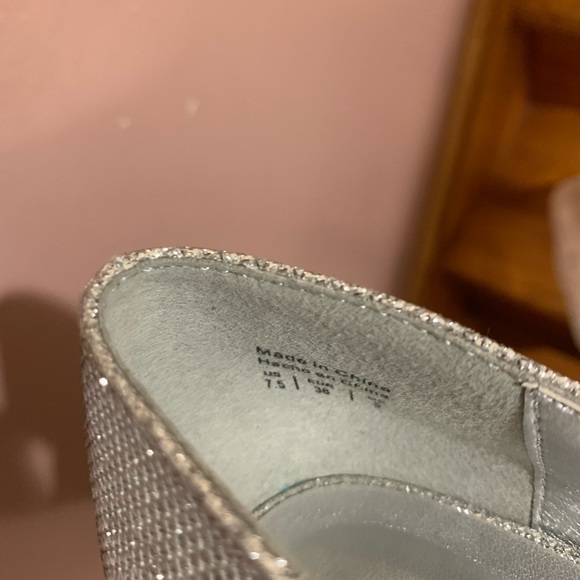 CALL IT SPRING Platform Dress shoe, Size 7.5 - Picture 3 of 6